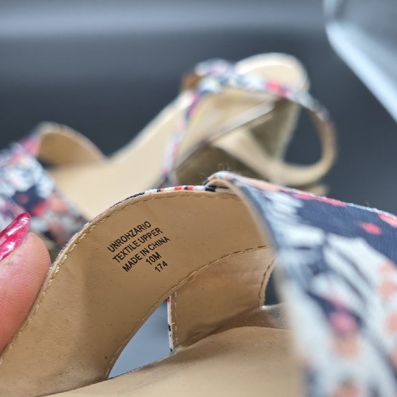Unisa | Woman's | Floral Print | Wedge Heel | Sandals | Navy & Pink | Size 10M | - Picture 4 of 8